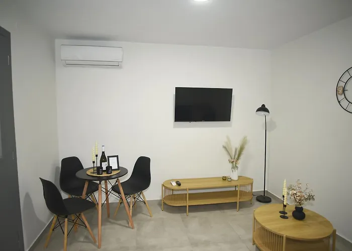 Apartment Paul's 2 Drama